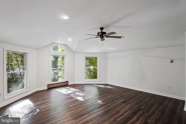 8115 KING ARTHURS CT, Manassas, VA 20112