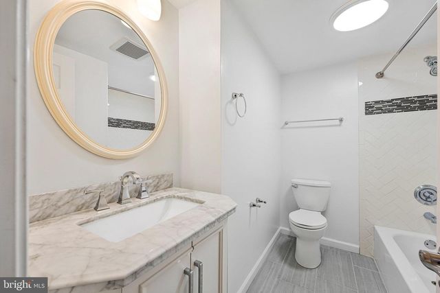 8115 KING ARTHURS CT, Manassas, VA 20112