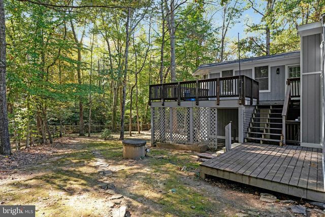 8115 KING ARTHURS CT, Manassas, VA 20112