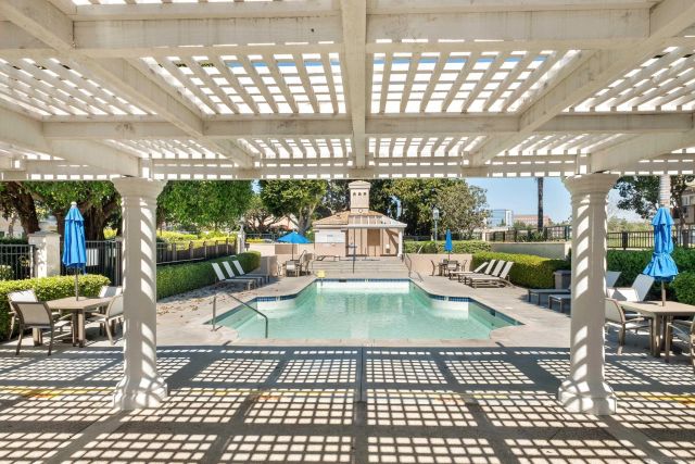 7275 Calabria Court 70, San Diego, CA 92122