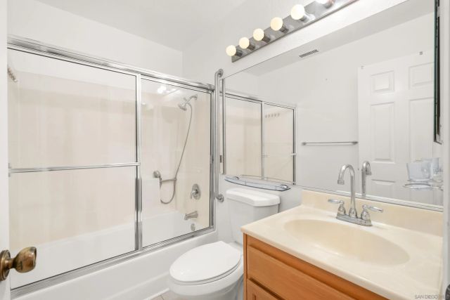 7275 Calabria Court 70, San Diego, CA 92122
