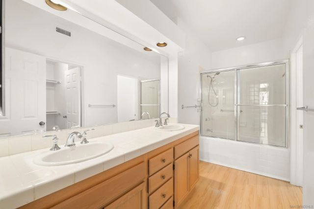 7275 Calabria Court 70, San Diego, CA 92122