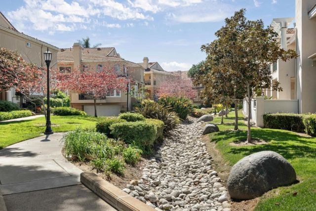 7275 Calabria Court 70, San Diego, CA 92122