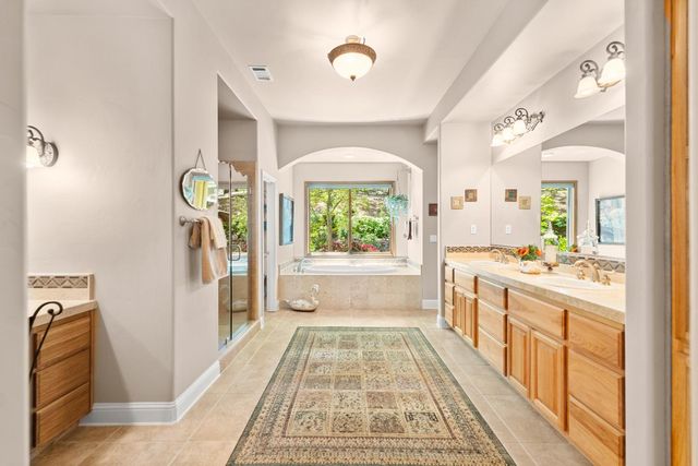 5010 Bella Vista Cir, Foresthill, CA 95631