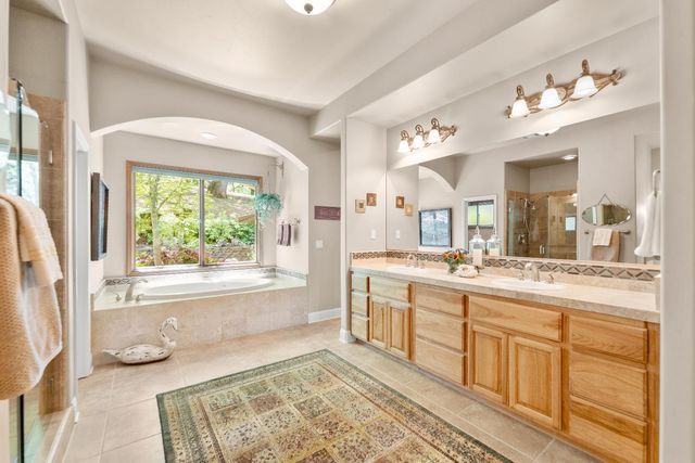 5010 Bella Vista Cir, Foresthill, CA 95631