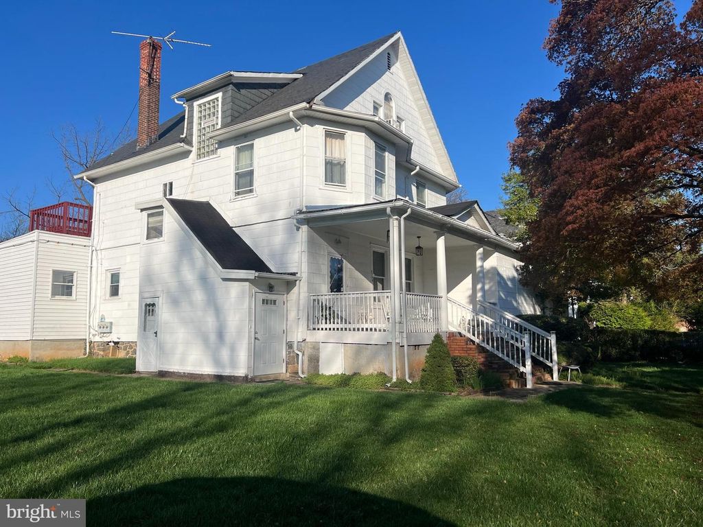 Image 1 of property listing at 3706 DORCHESTER RD, Baltimore, MD 21215