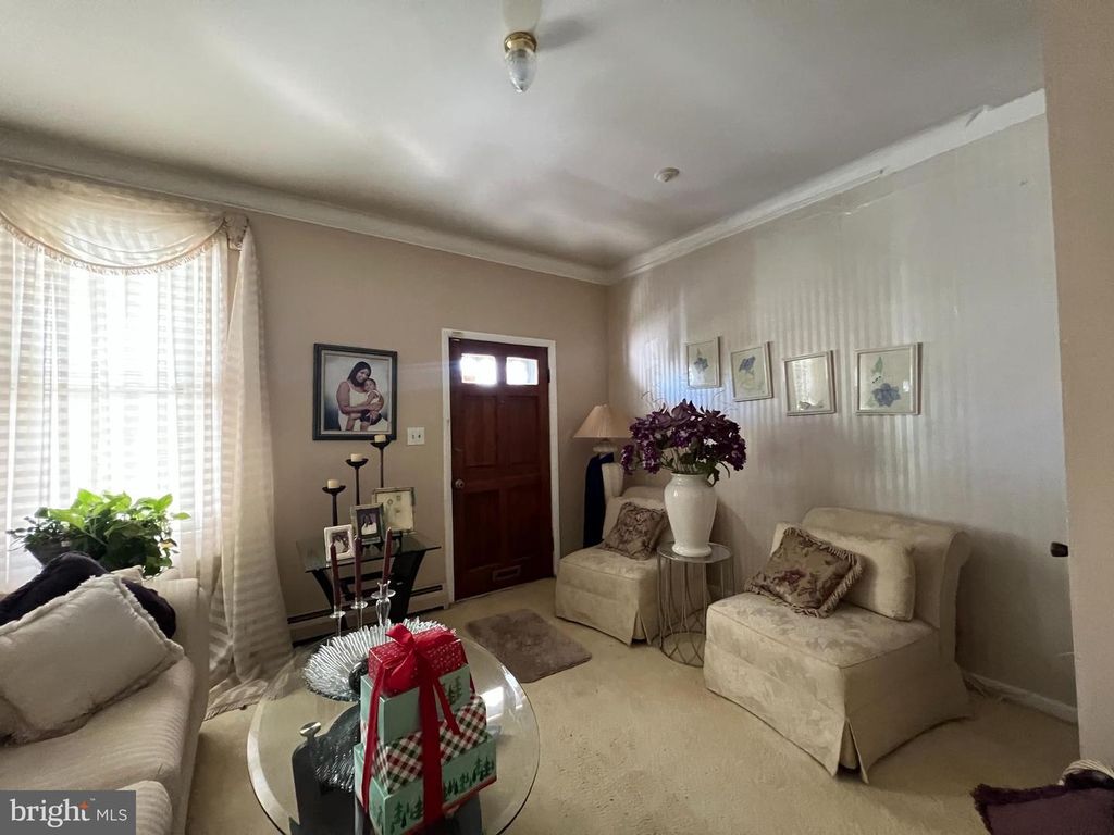 Image 13 of property listing at 3706 DORCHESTER RD, Baltimore, MD 21215