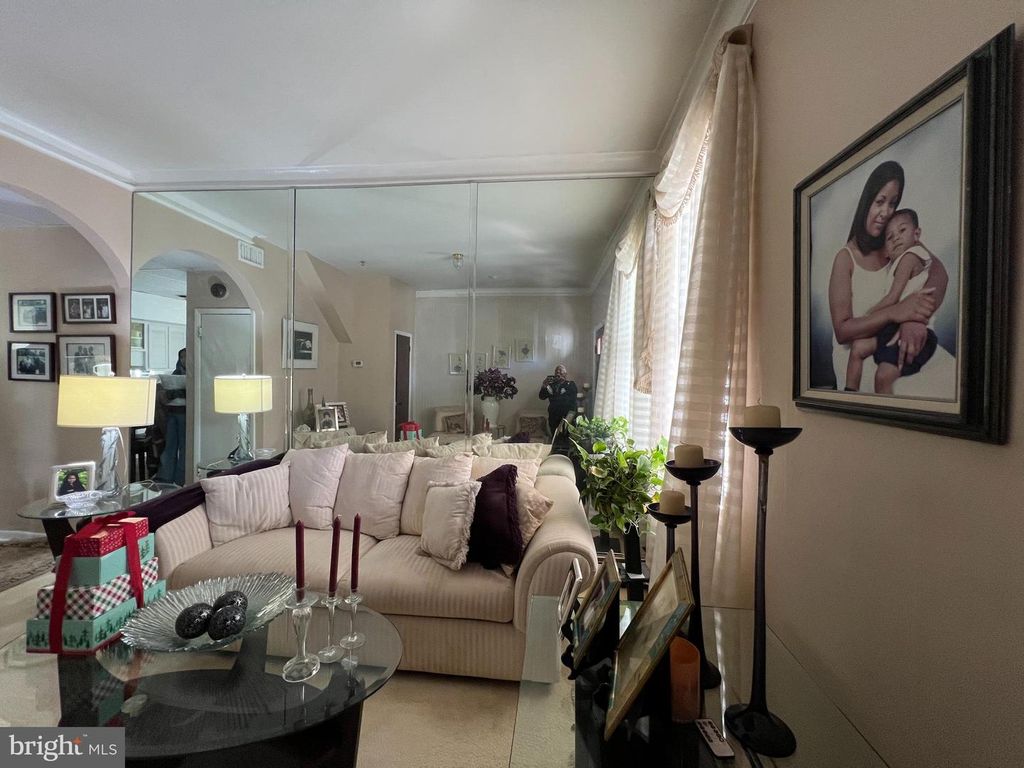 Image 15 of property listing at 3706 DORCHESTER RD, Baltimore, MD 21215