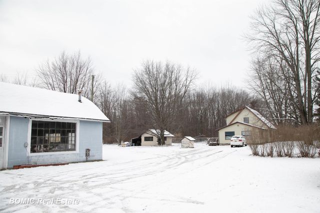 3775 W Saginaw Road, Vassar Twp, MI 48768
