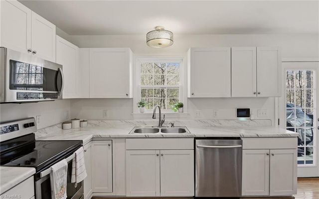 3649 Turret Drive, Winston-salem, NC 27101