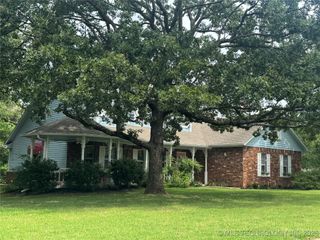 4525 Summit Place, Sand Springs, OK 74063