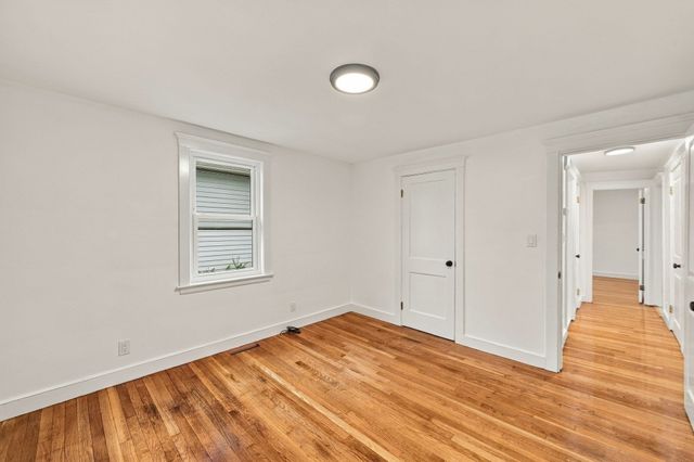6 Norfolk Ave, Peabody, MA 01960