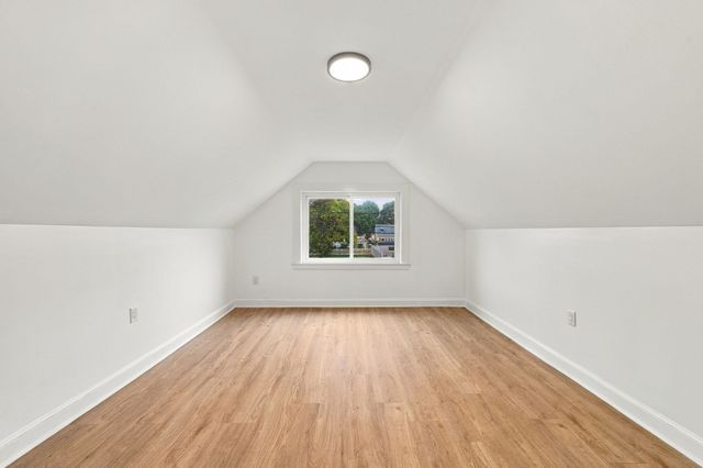 6 Norfolk Ave, Peabody, MA 01960