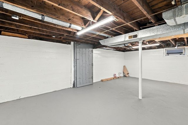 6 Norfolk Ave, Peabody, MA 01960