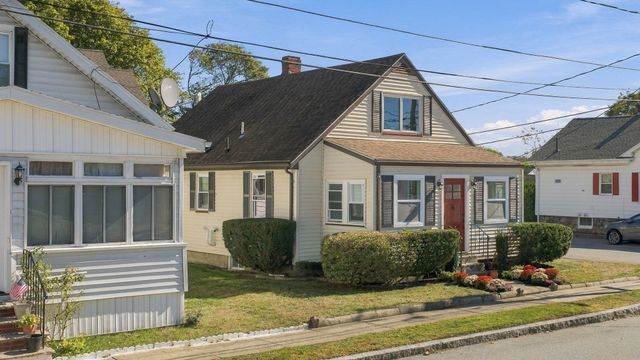 6 Norfolk Ave, Peabody, MA 01960