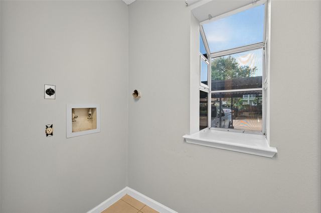 18800 Egret Bay Boulevard 1207, Webster, TX 77058