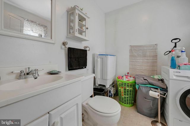46 E MAIN ST, Mount Joy, PA 17552