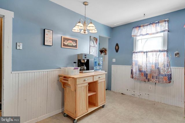 46 E MAIN ST, Mount Joy, PA 17552