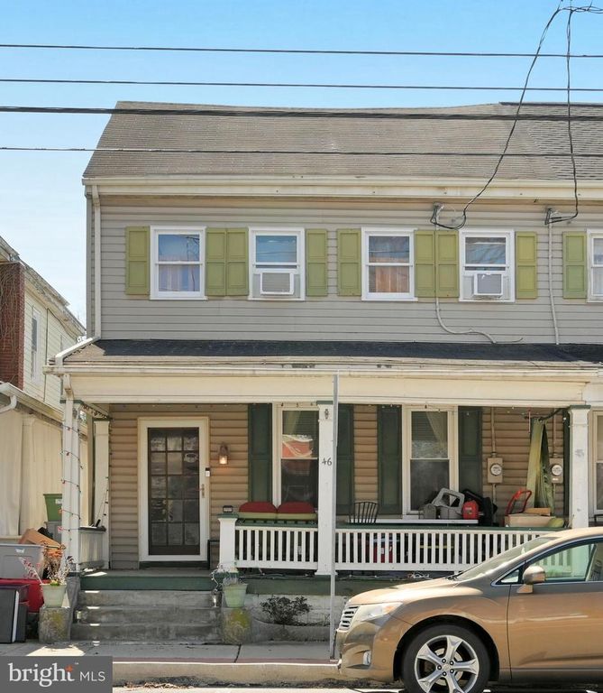 46 E MAIN ST, Mount Joy, PA 17552