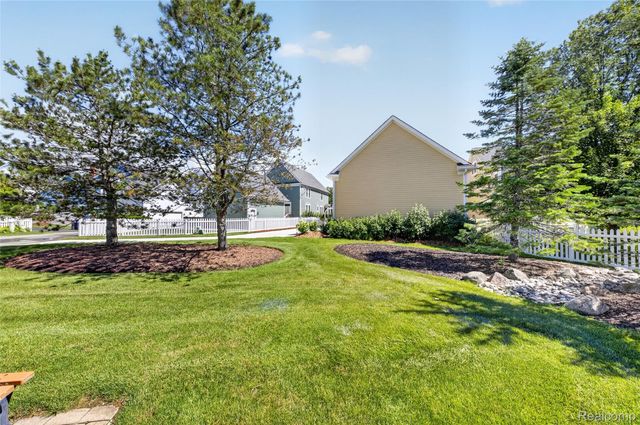50325 Hancock Street, Canton Charter Township, MI 48188
