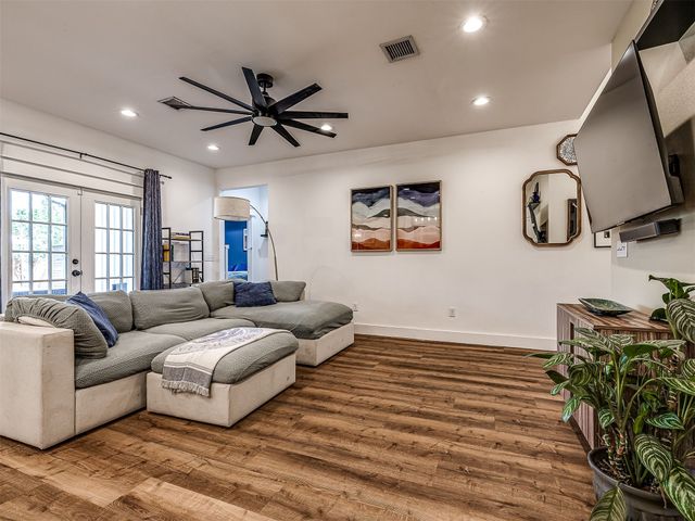 437 E Latimer Place, Tulsa, OK 74106