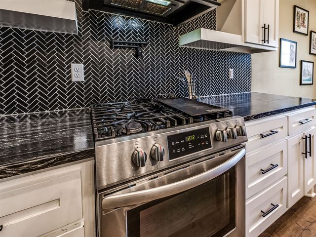 437 E Latimer Place, Tulsa, OK 74106