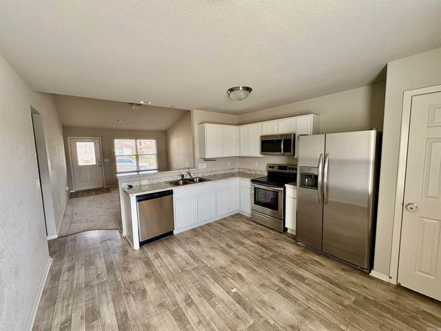 12 Summer Breeze Rd, Conway, AR 72032