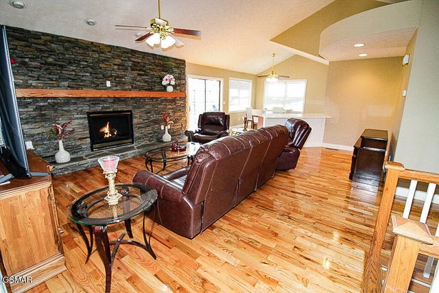316 Saddleback Way, Sevierville, TN 37862