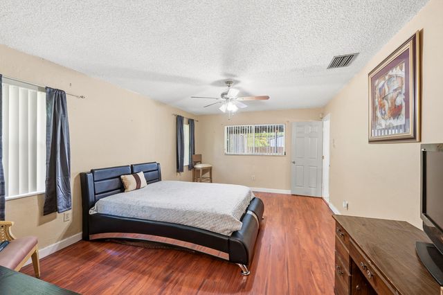 11748 NW 28th Street, Coral Springs, FL 33065