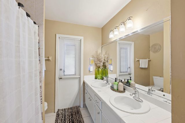 11748 NW 28th Street, Coral Springs, FL 33065