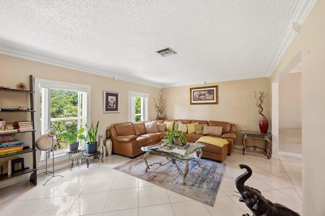 11748 NW 28th Street, Coral Springs, FL 33065