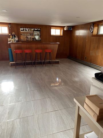 81-46 266 St, Glen Oaks, NY 11004