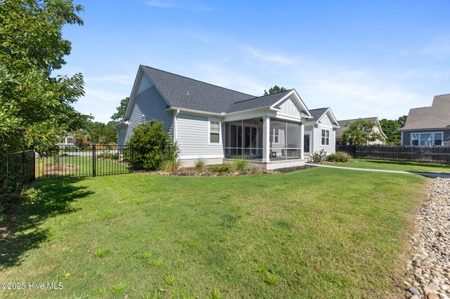 3794 Old Crabapple Court NE, Leland, NC 28451