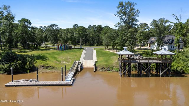 3794 Old Crabapple Court NE, Leland, NC 28451