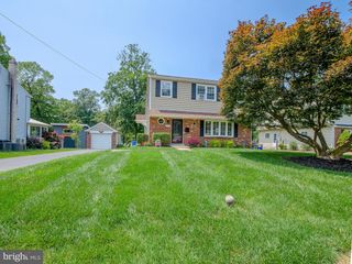 840 LAMP POST LANE, Aston, PA 19014