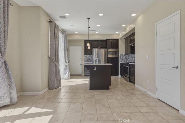 20292 Paseo Almendra, Porter Ranch, CA 91326