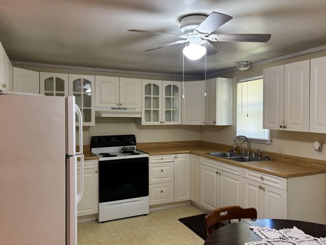 2807 State Highway P, Theodosia, MO 65761