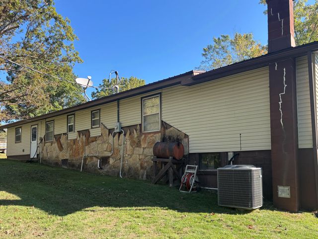 2807 State Highway P, Theodosia, MO 65761