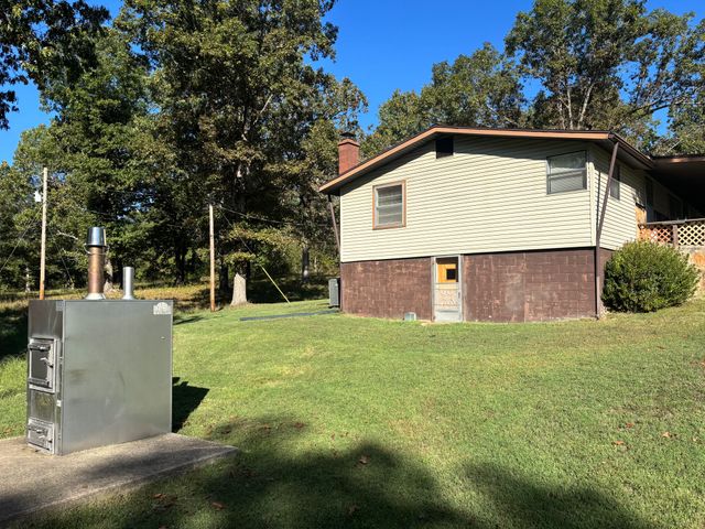 2807 State Highway P, Theodosia, MO 65761