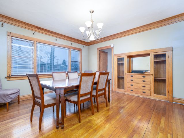 900 Lathrop Avenue, Forest Park, IL 60130