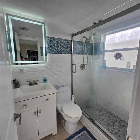 3212 NE 7th Place 4, Pompano Beach, FL 33062