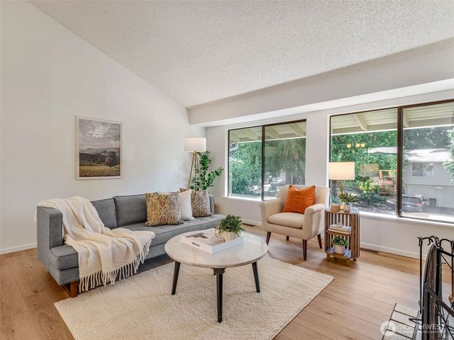 2114 NE Bartre Court, Poulsbo, WA 98370