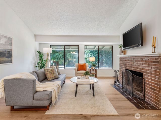 2114 NE Bartre Court, Poulsbo, WA 98370
