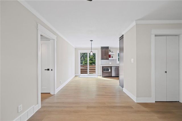 916 Dunbar Avenue, Excelsior Springs, MO 64024