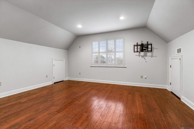 9848 Grenwich Ave, Baton Rouge, LA 70809