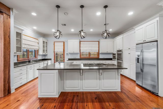 9848 Grenwich Ave, Baton Rouge, LA 70809