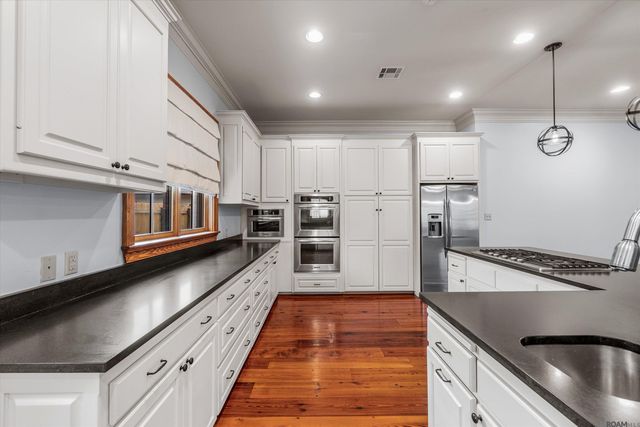 9848 Grenwich Ave, Baton Rouge, LA 70809