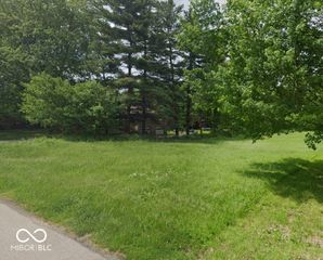 418 E Beechwood Lane, Indianapolis, IN 46227