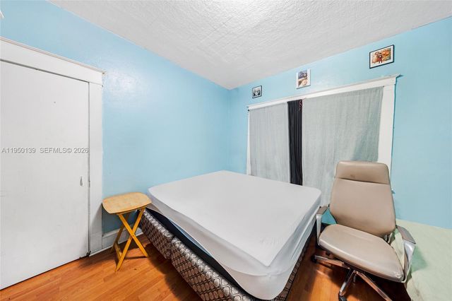 2600 SW 2nd St, Miami, FL 33135