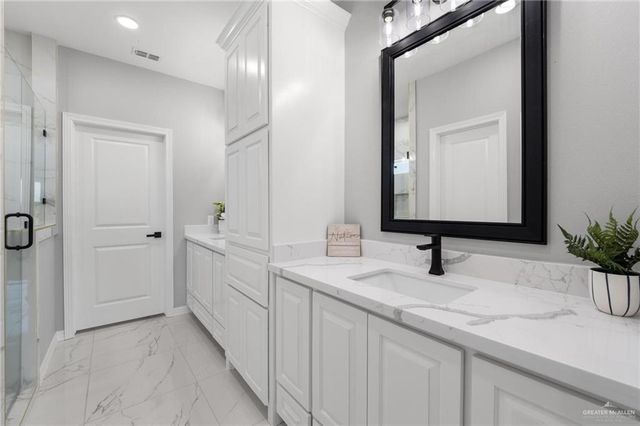 1014 Olivia Drive, Mercedes, TX 78570